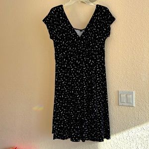 Torrid MULTI-COLOR STAR PRINT FAUX WRAP DRESS SIZE 0 SHORT SLEEVE V-NECK